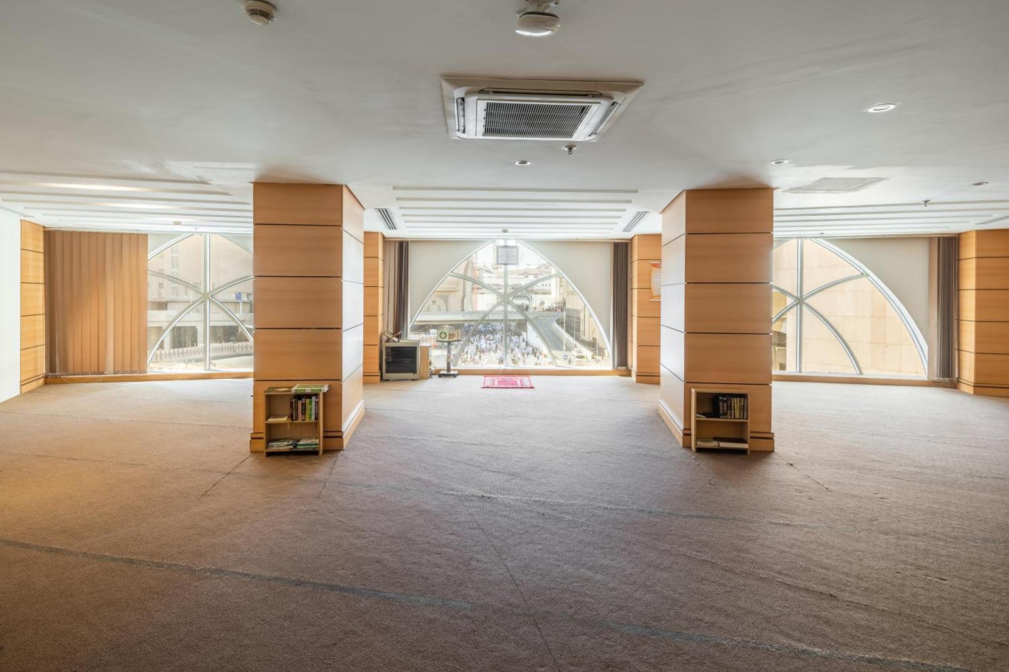 מכה Elaf Al Mashaer Hotel Makkah מראה חיצוני תמונה Interior of the mosque